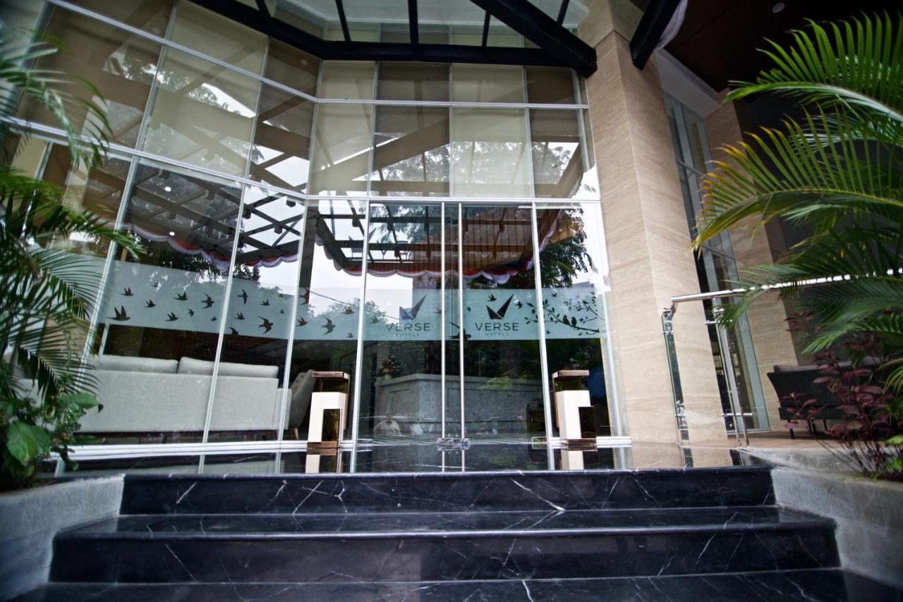เวอร์เซ ลักซ์ โฮเต็ล วาฮิด ฮาชิม Hotel จาการ์ตา ภายนอก รูปภาพ